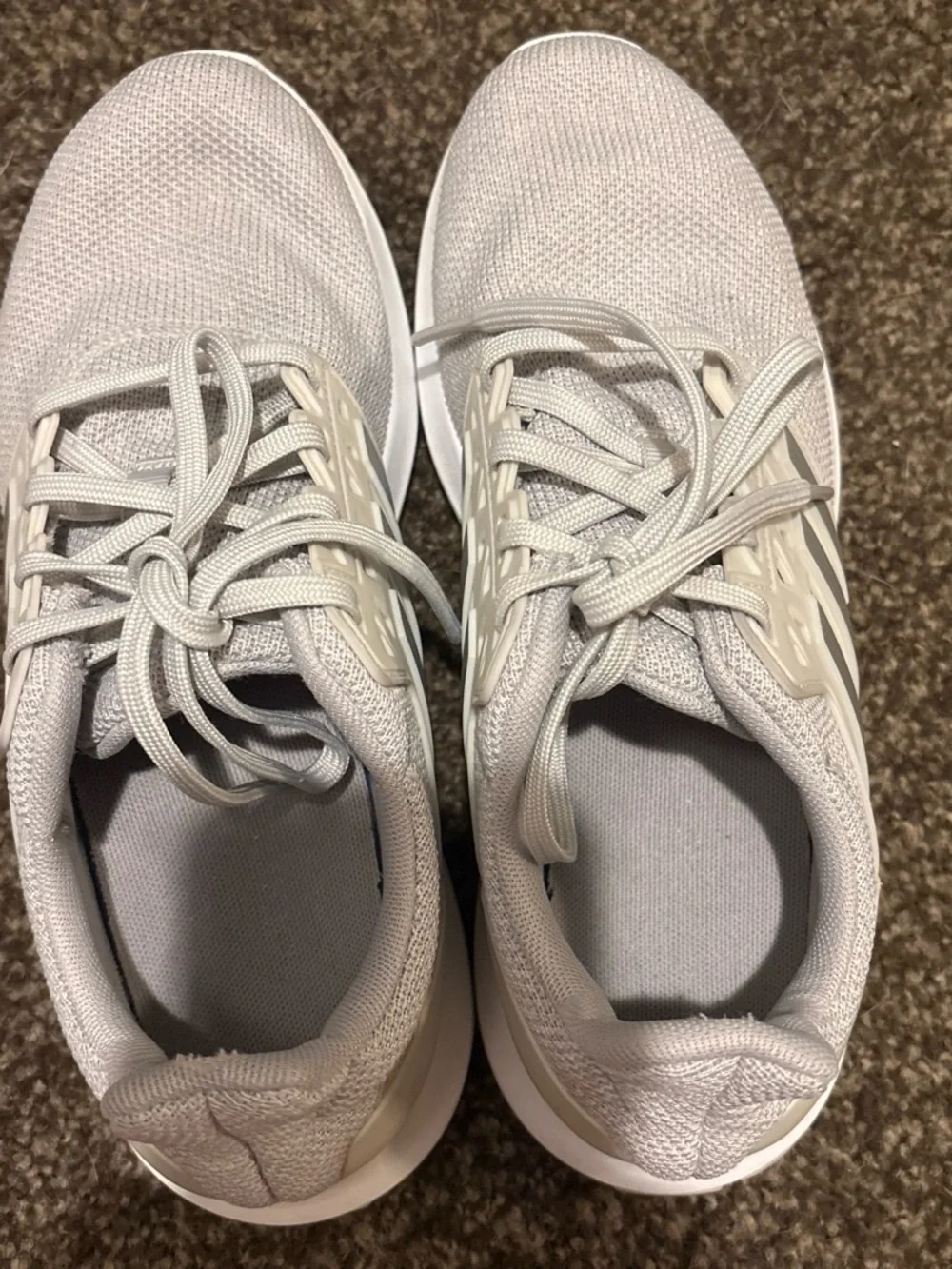 adidas Women's Size 7.5 Sneakers in Light Gray-GUC